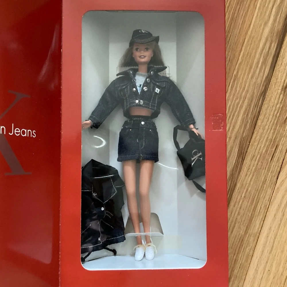 NWT BARBIE Calvin Klein Jeans Bloomingdales BARBIE doll #16211  1996